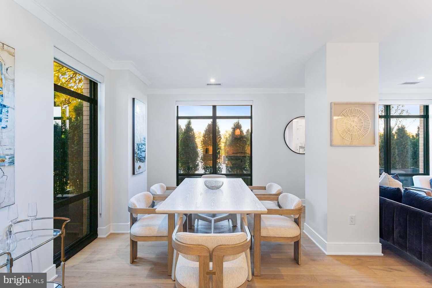 6718 Lowell Ave Unit 906 photo 18