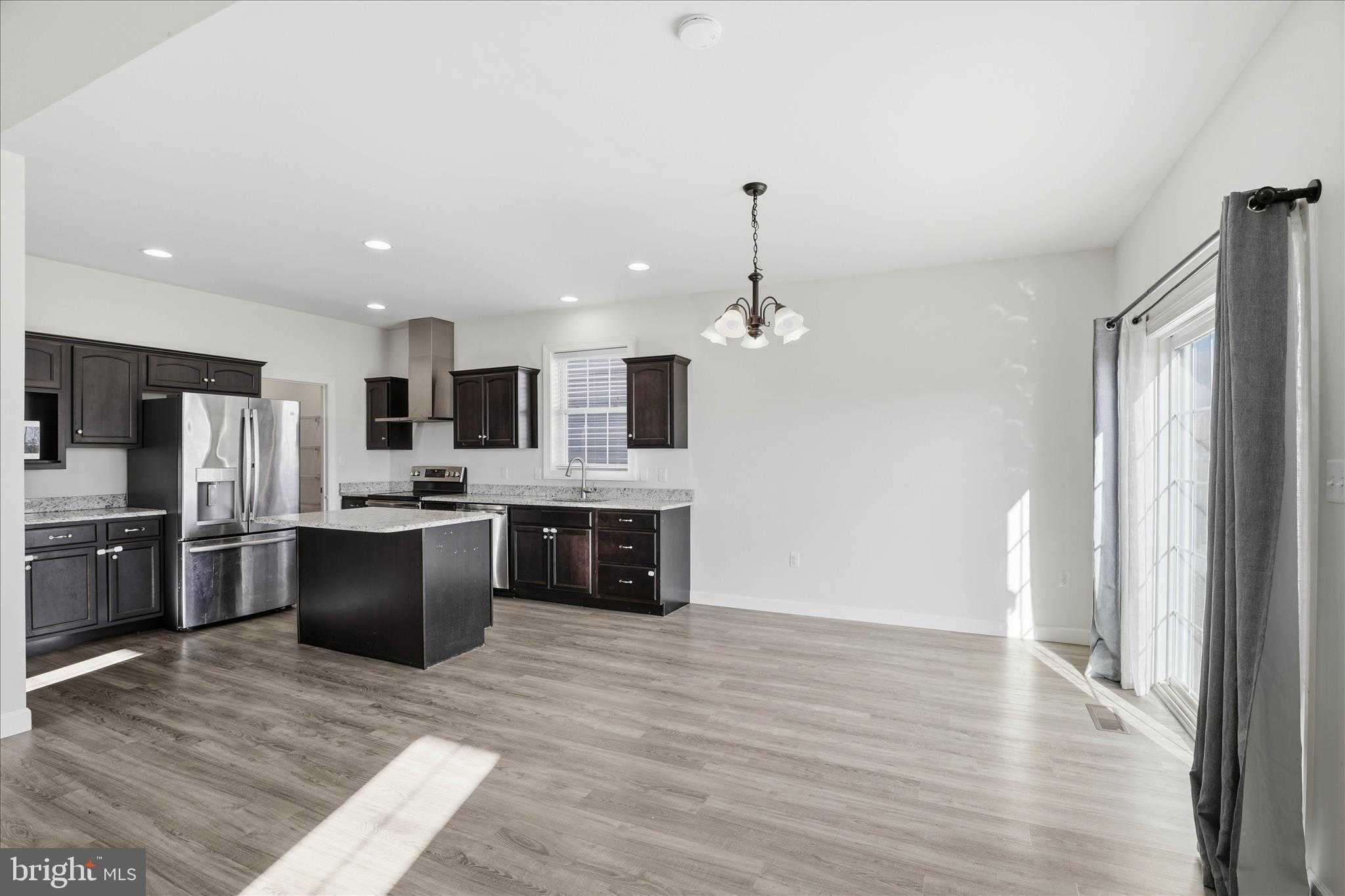 1392 Fieldstone Dr photo 18