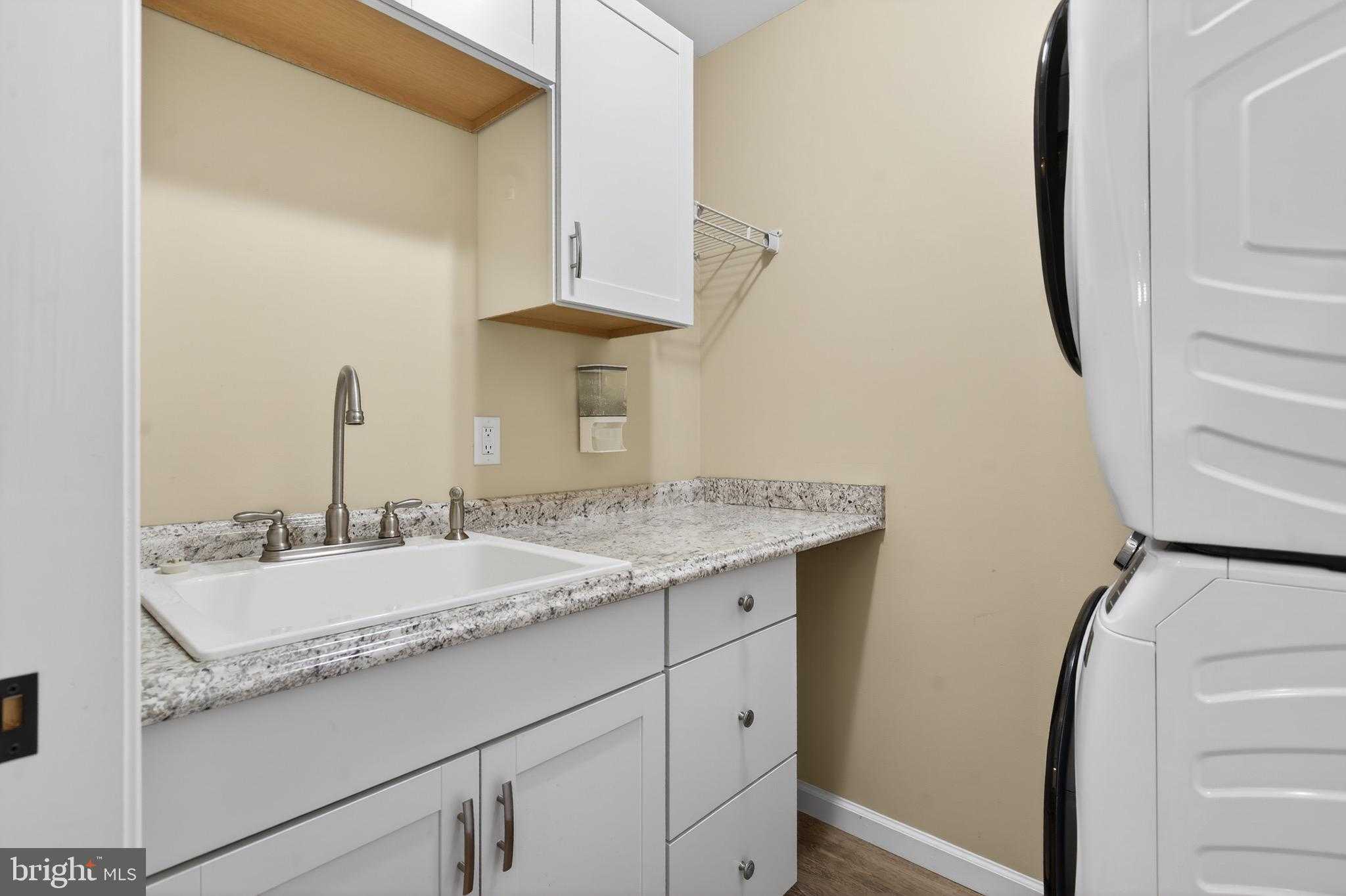 2021 Evergreen Dr photo 28