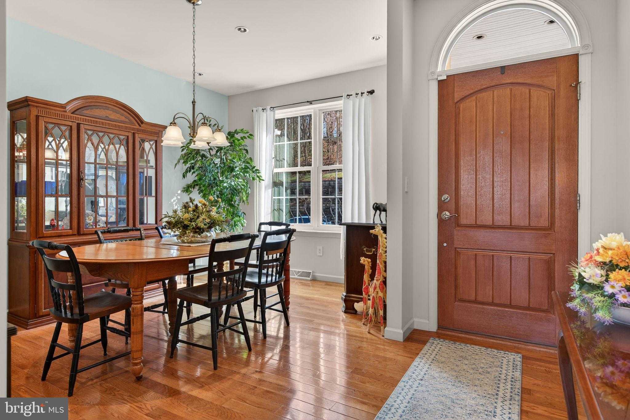 2816 Mimosa Ln photo 5