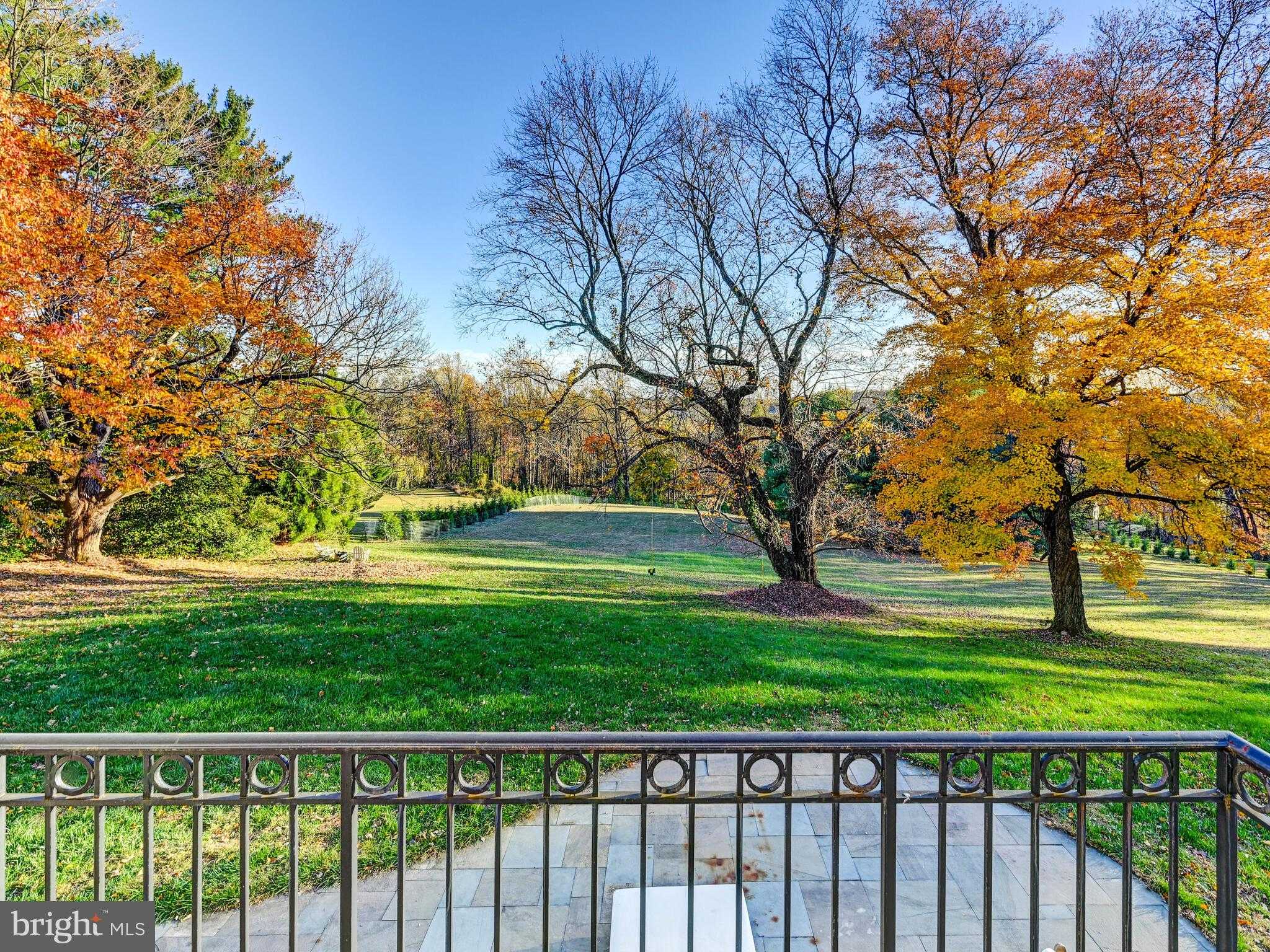 11129 Falls Rd photo 28