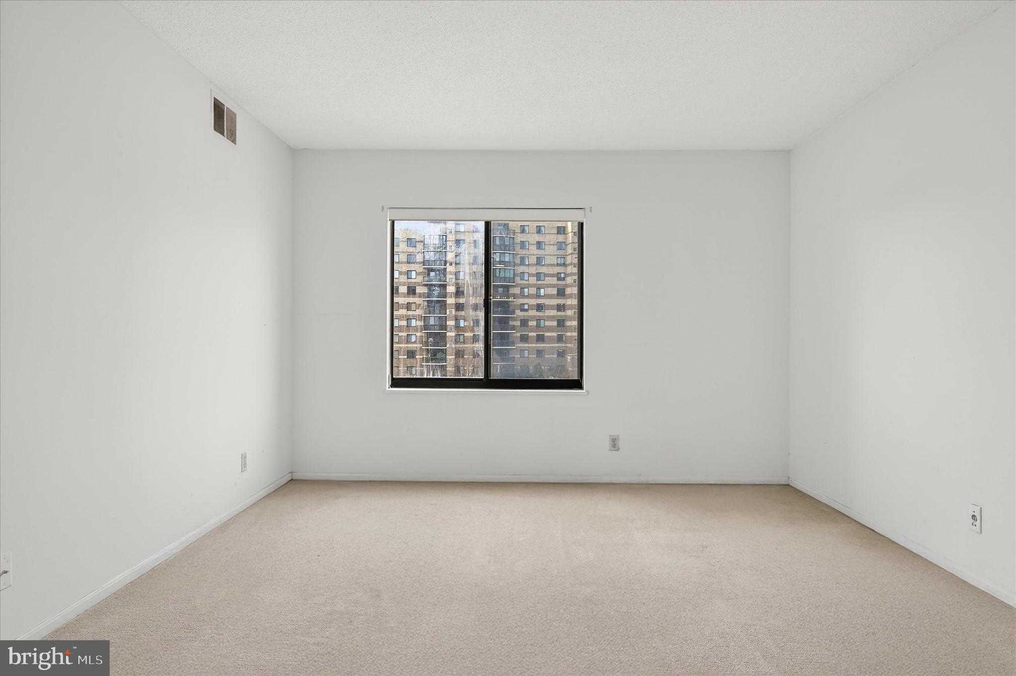 8380 Greensboro Dr Unit 525 photo 12