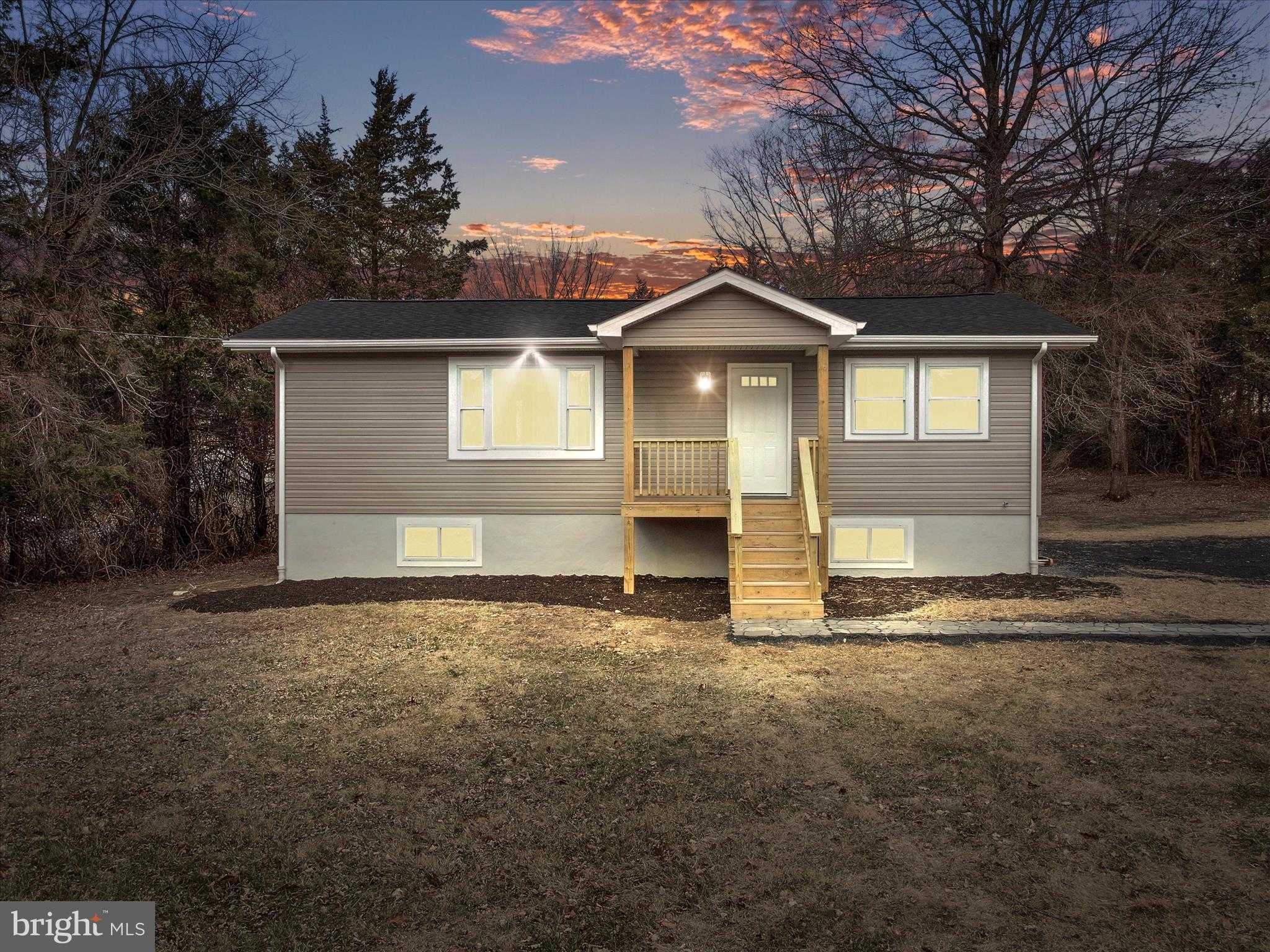 75 Southern Dr photo 2