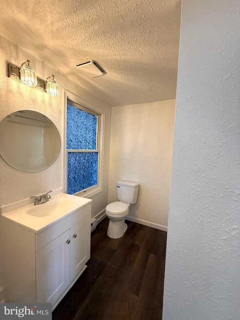 270 Calder St photo 29