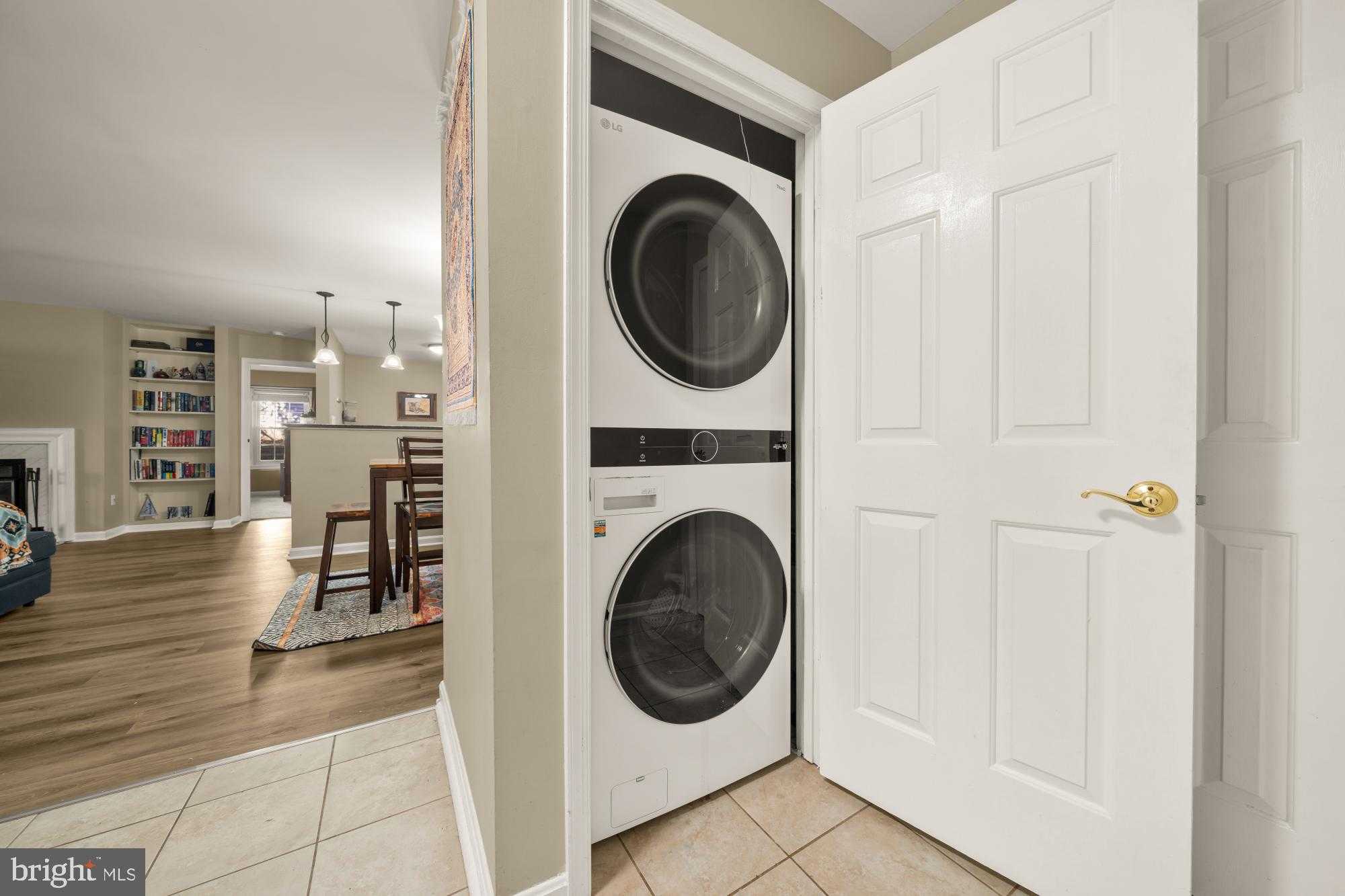 2225 Lovedale Ln photo 28