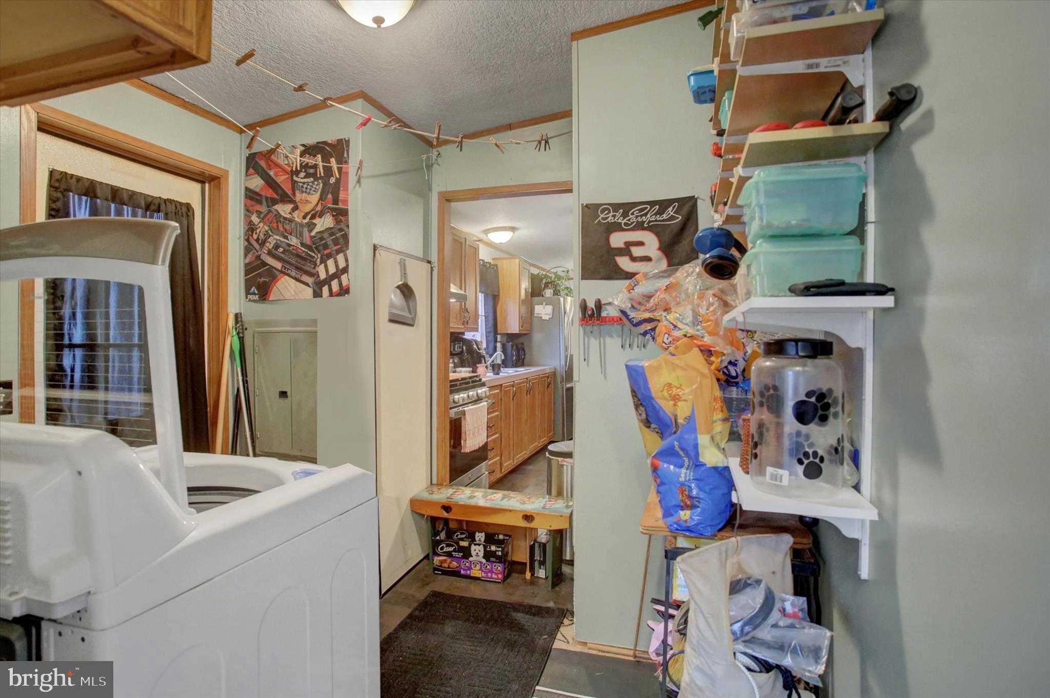 156 Linda Dr photo 17