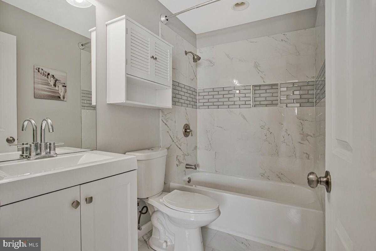 12902 Crickmore Trce photo 33