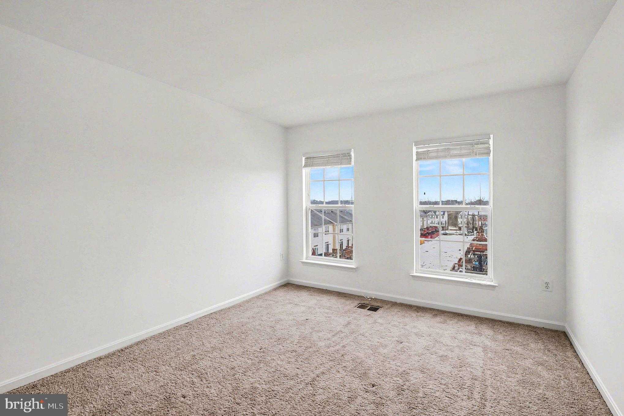 15831 John Diskin Cir photo 32