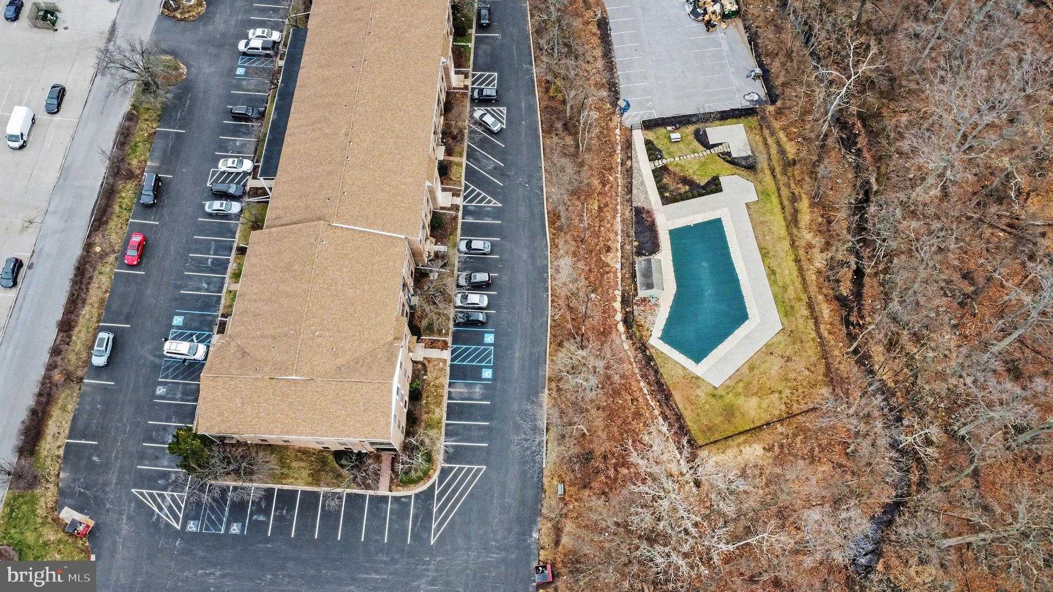 177 Woodstream Dr photo 36