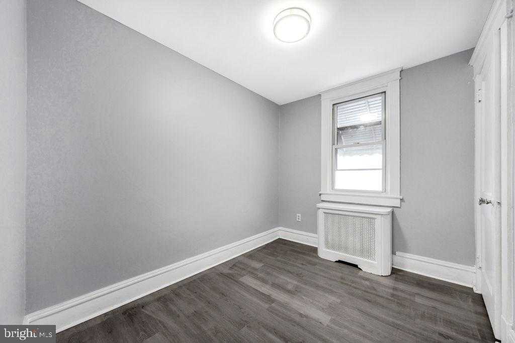 213 Heather Rd photo 18