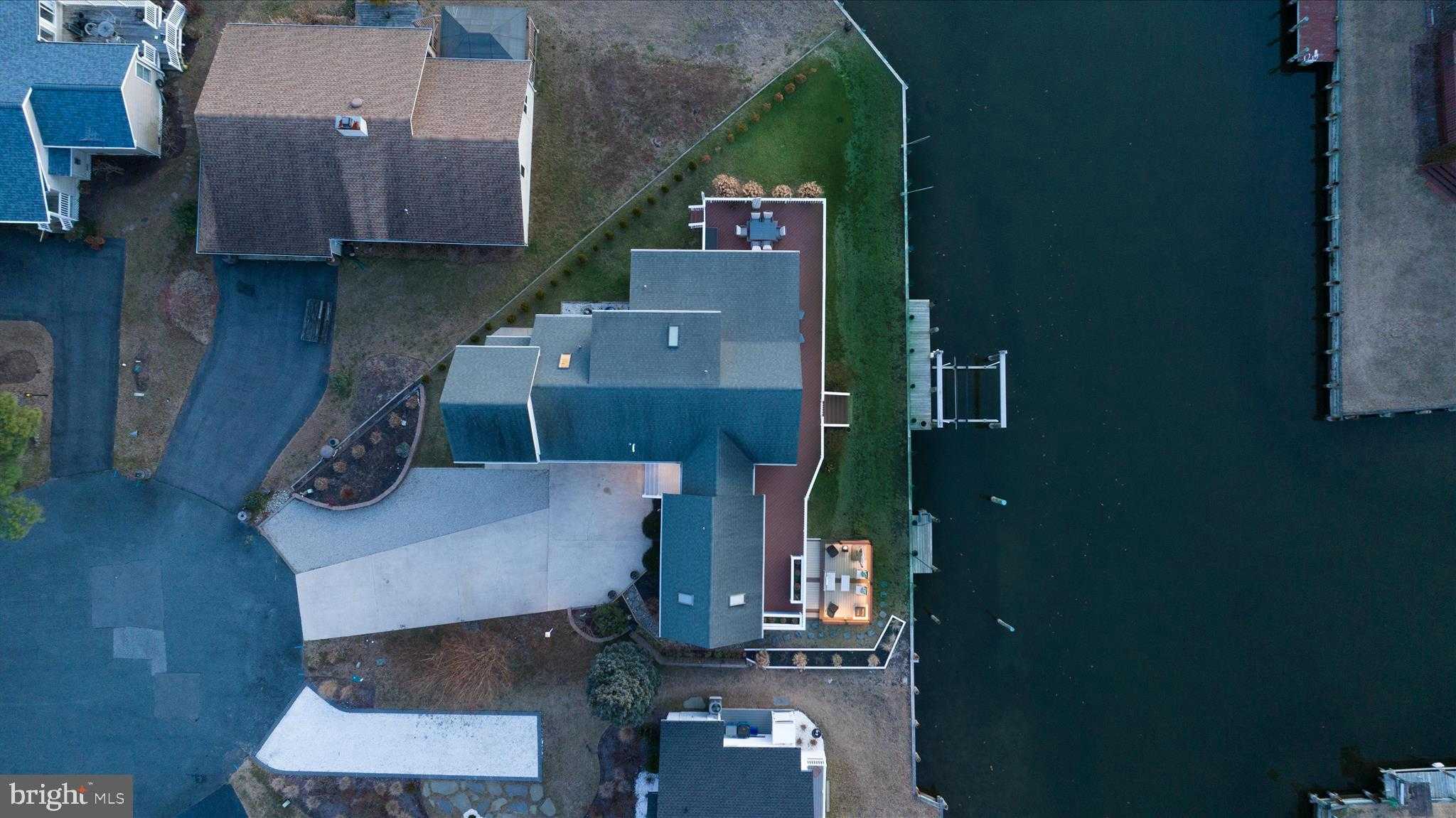 17 Widows Watch CT photo 100