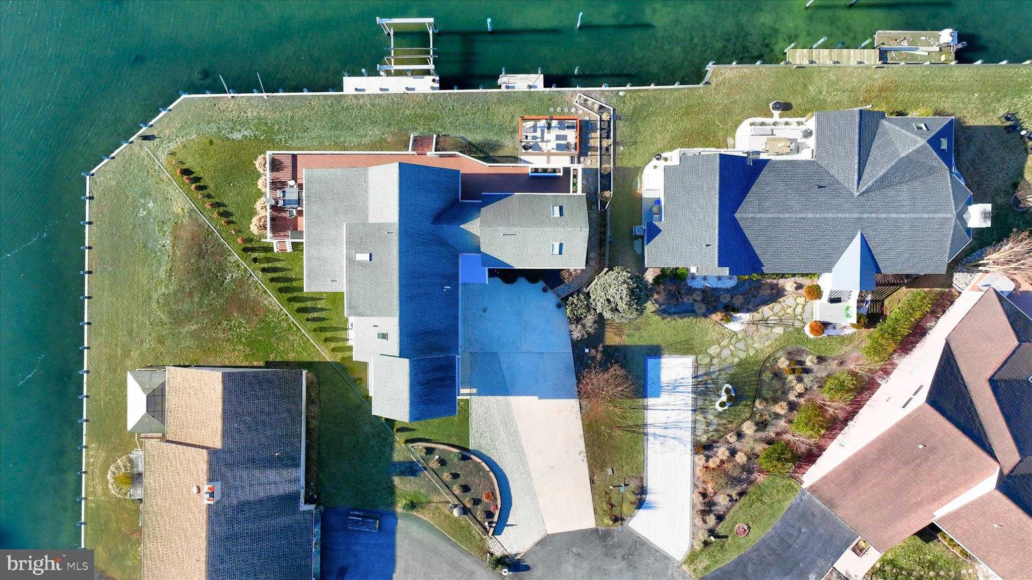 17 Widows Watch CT photo 95