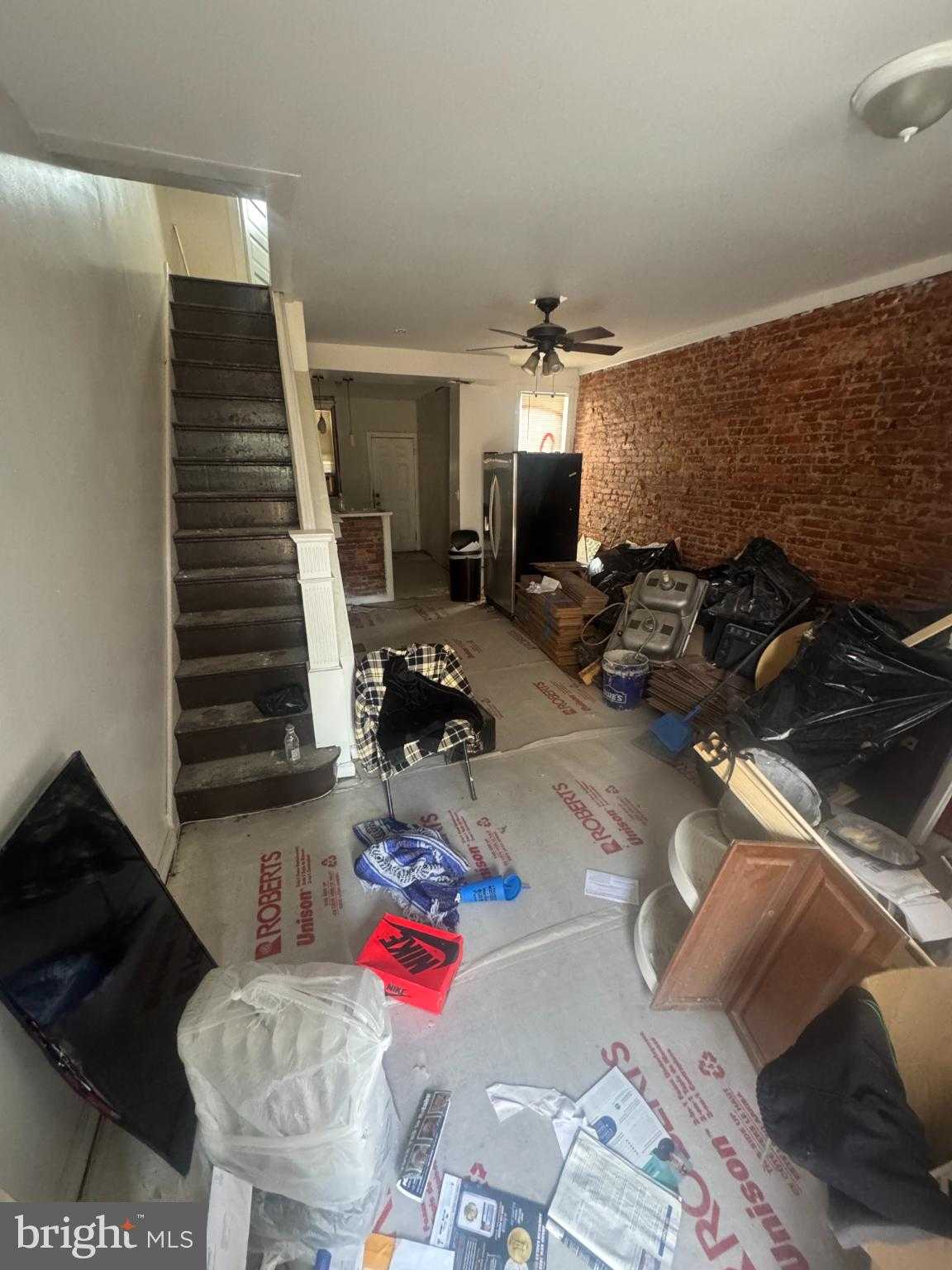 3085 Weikel St photo 2