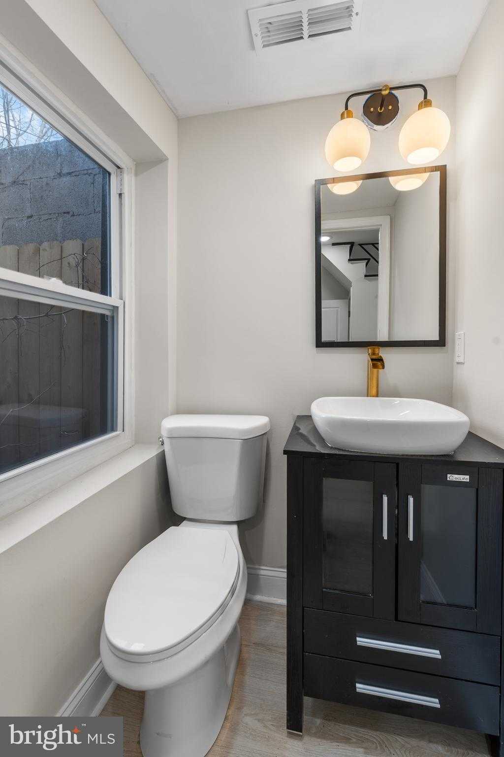 1526 S Opal St photo 12