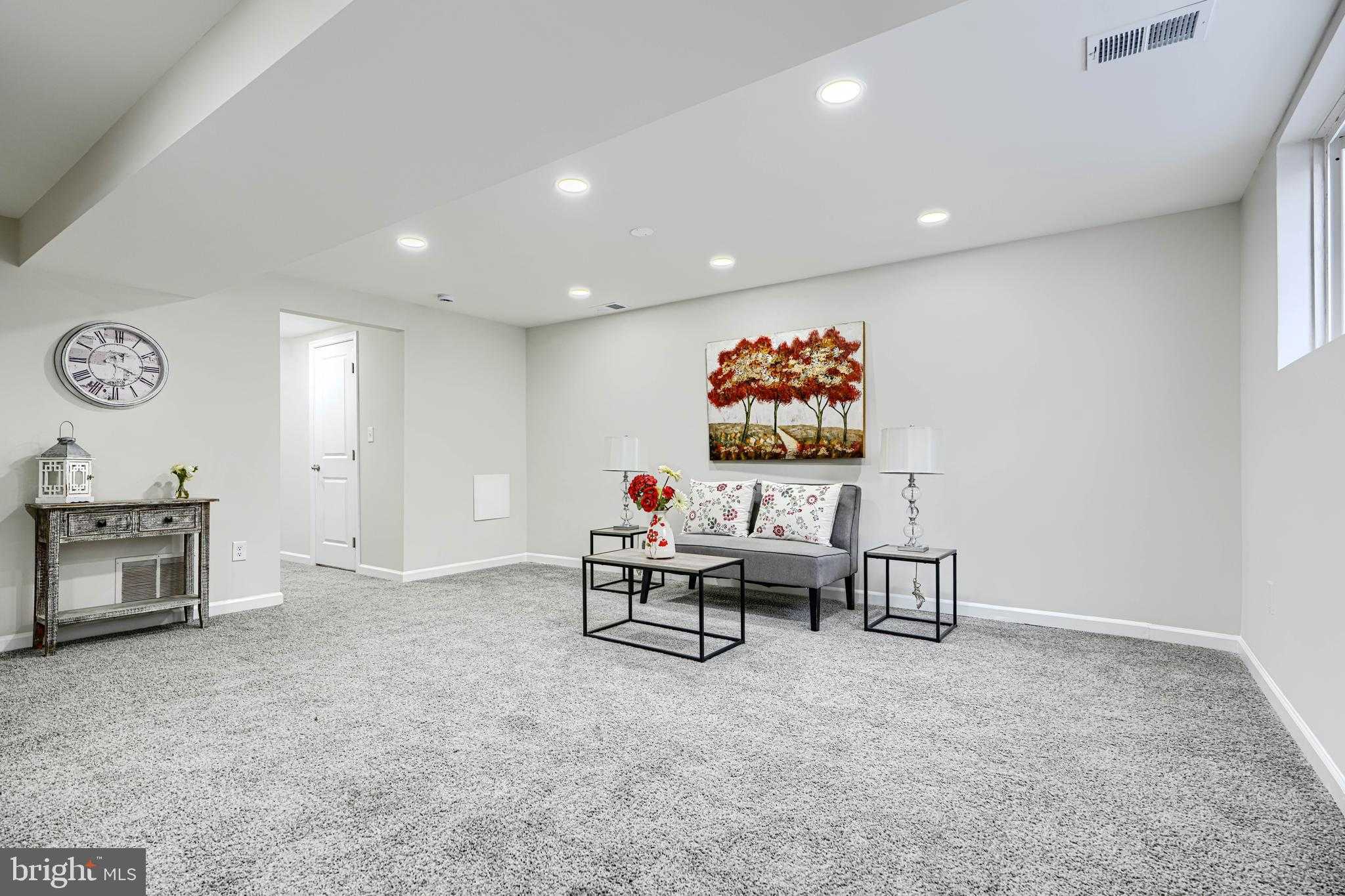 9517 Holiday Manor Rd photo 36