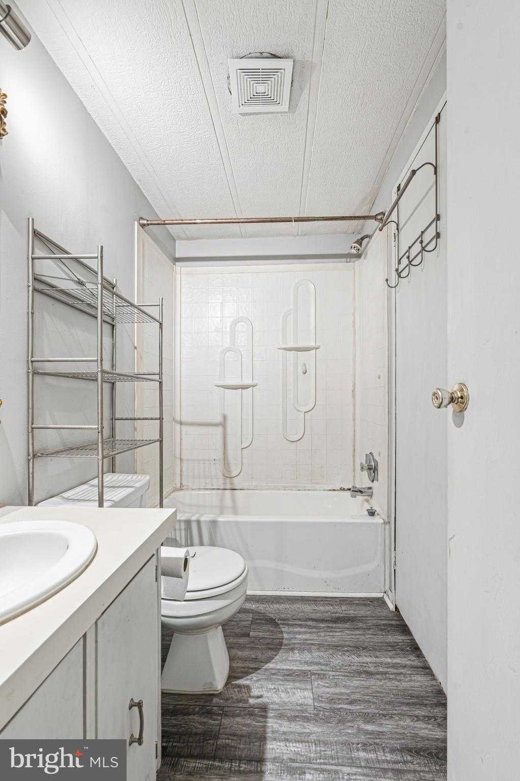 111 Briarwood Rd photo 24