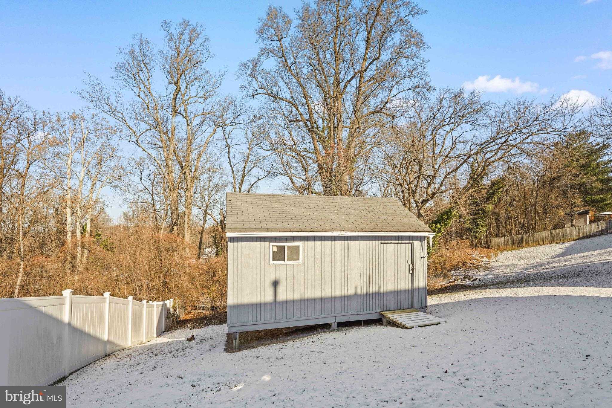 5008 Boydell Ave photo 40