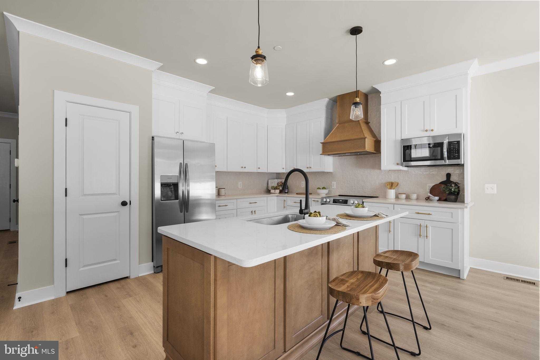 7970 Marion Ave photo 6