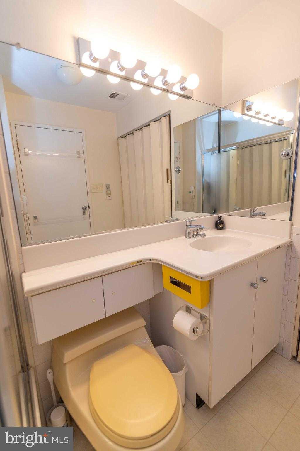 510 N Lemon St Apt C14 photo 33