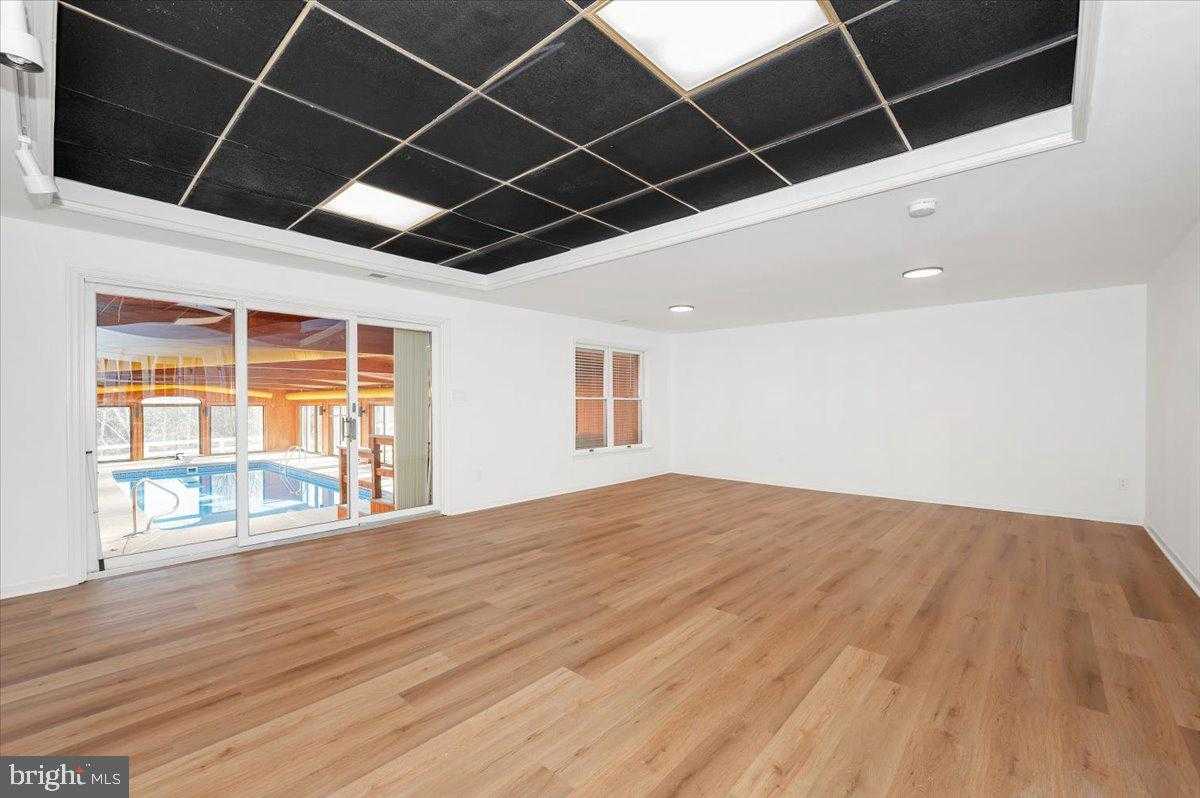 14001 Berryville Rd photo 44