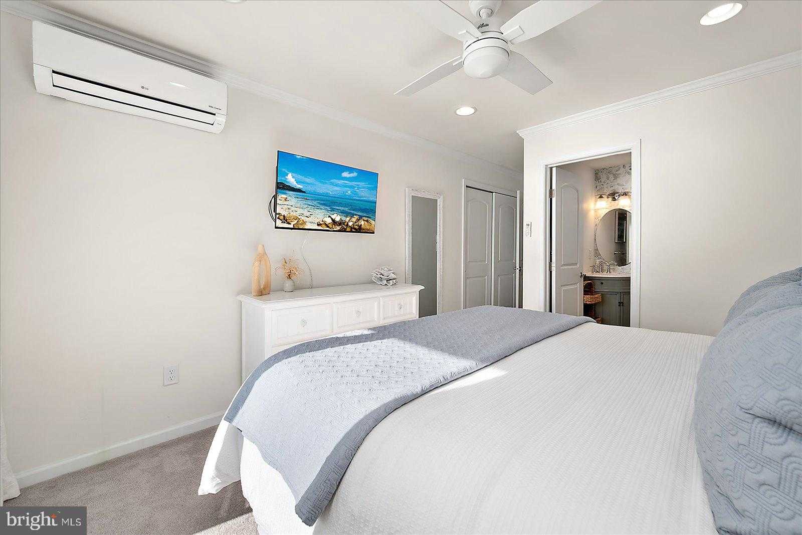 419 Bayshore Dr Unit 202 photo 34