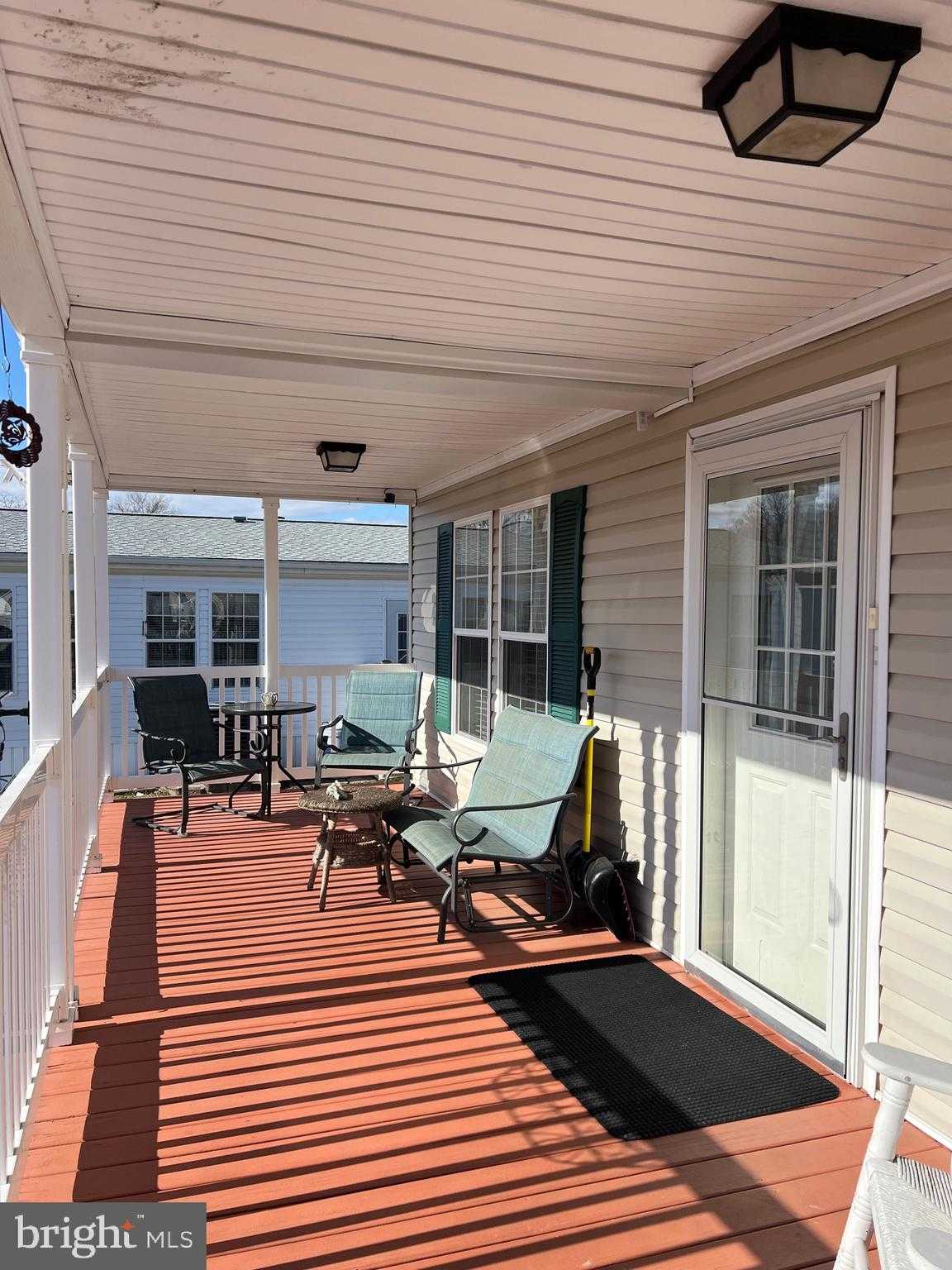 42 Queen Eleanor Dr photo 9