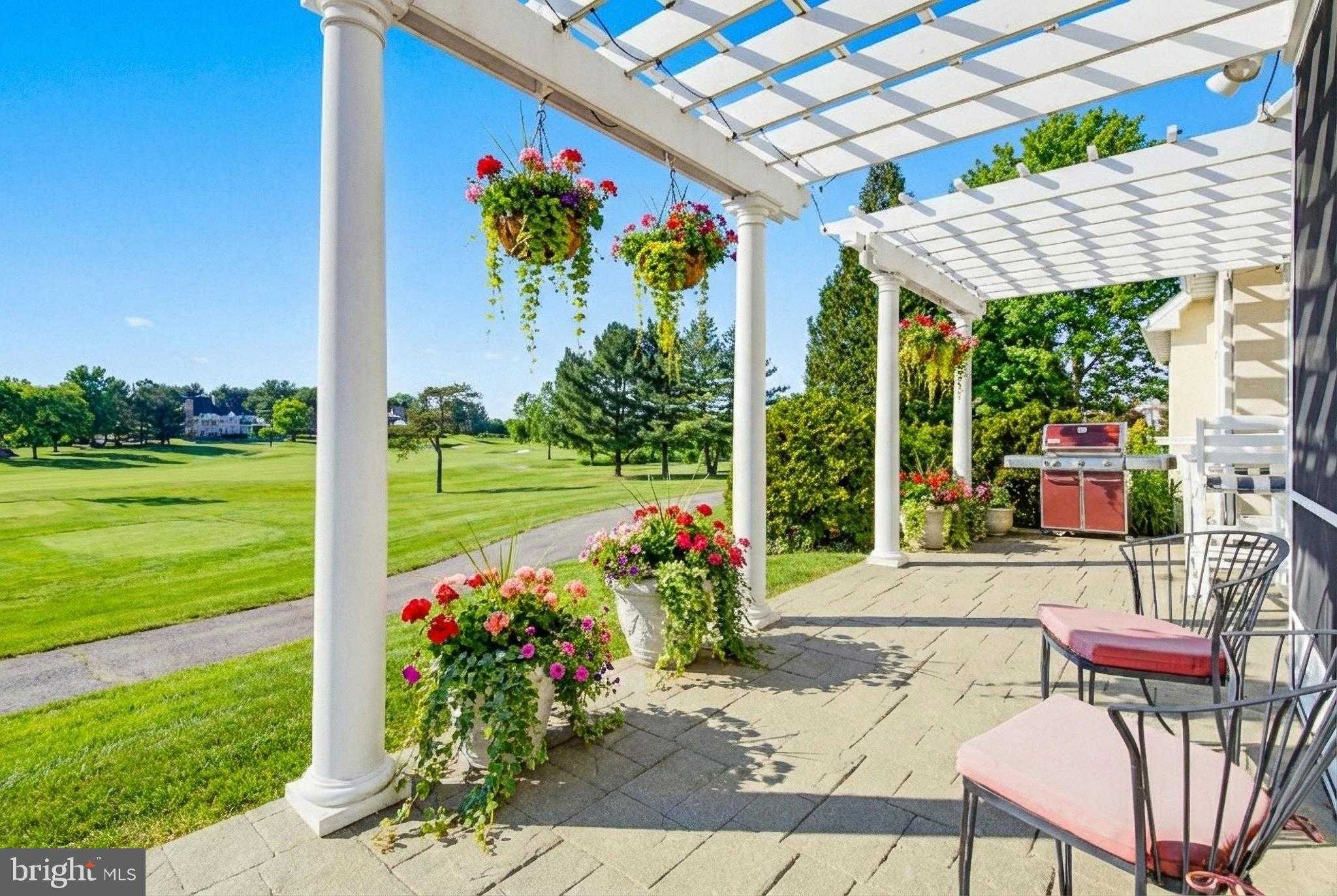 692 Goose Neck Dr photo 5