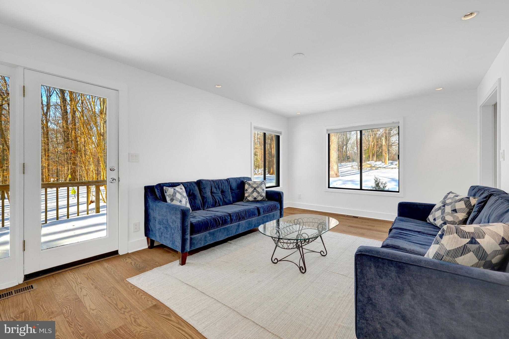 9982 Blackberry Ln photo 5