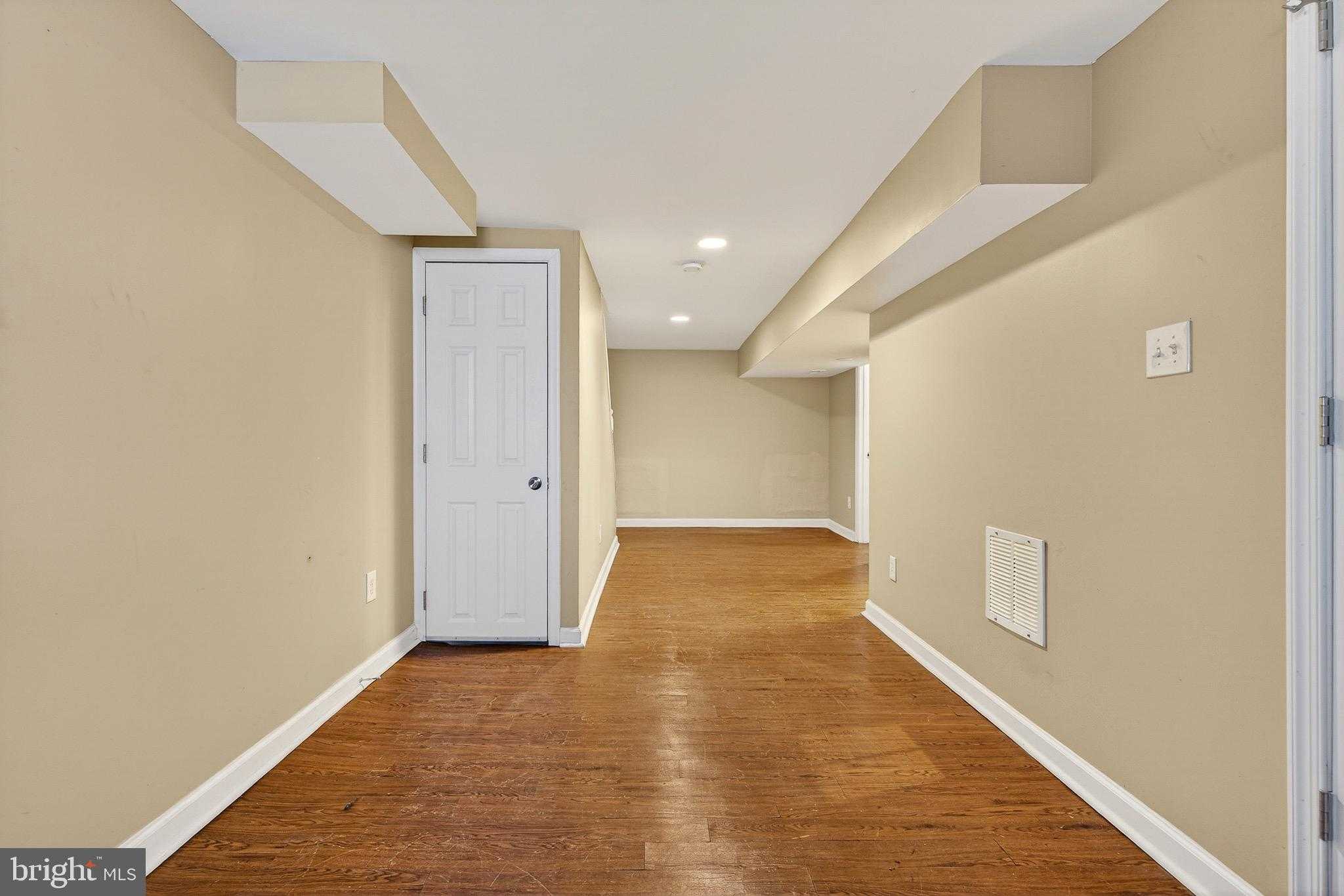 3964 Dolfield Ave photo 17