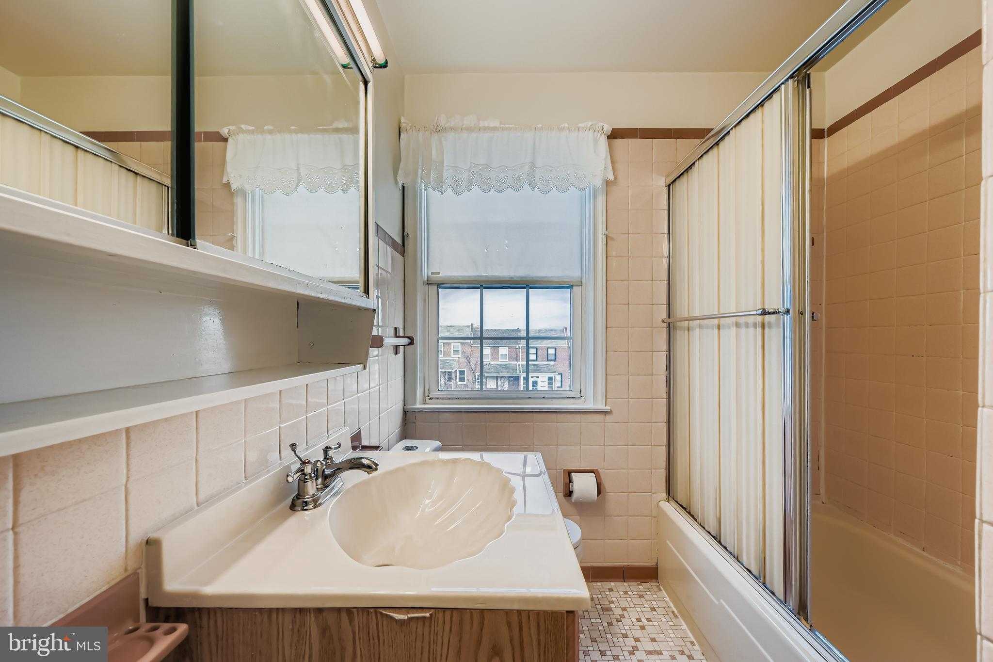 7165 Gough St photo 15