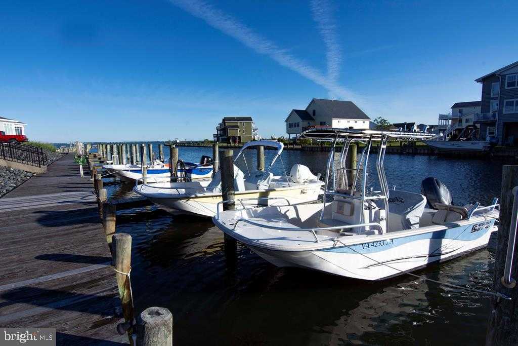 Castaway Dr photo 20