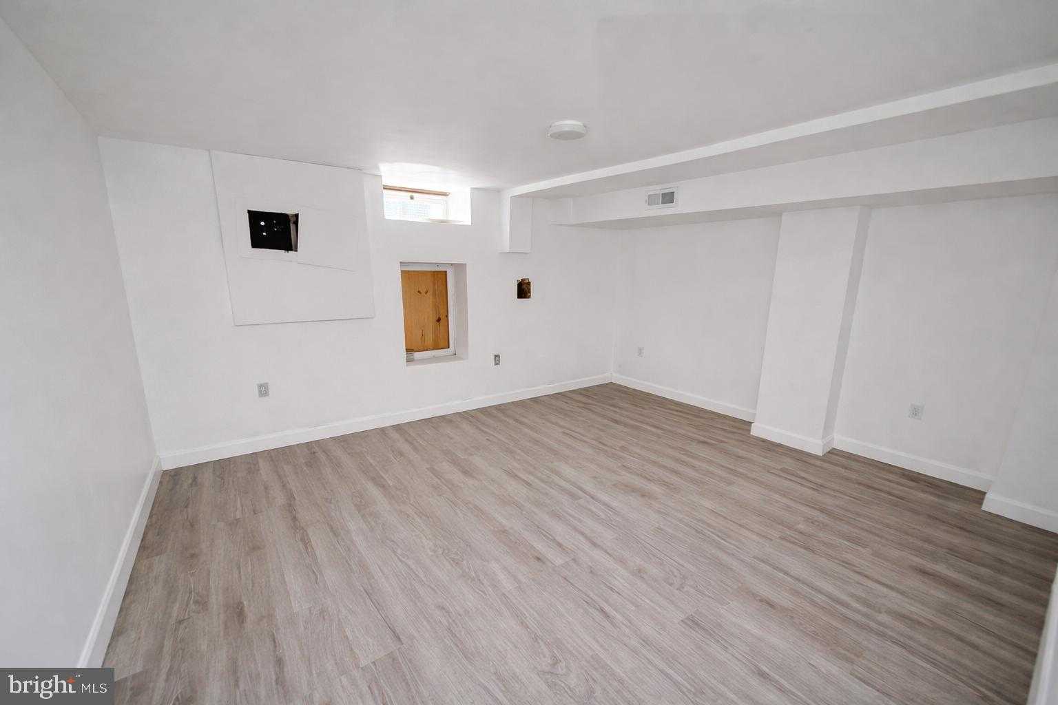 721 W Lafayette Ave photo 9