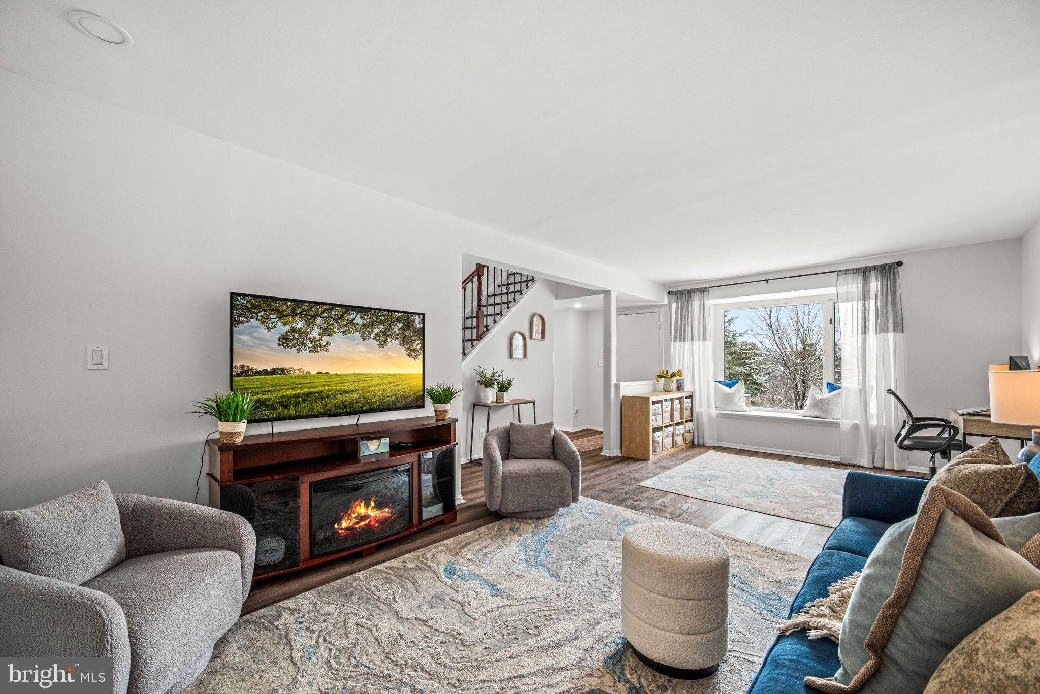 147 W Kenilworth Cir photo 9