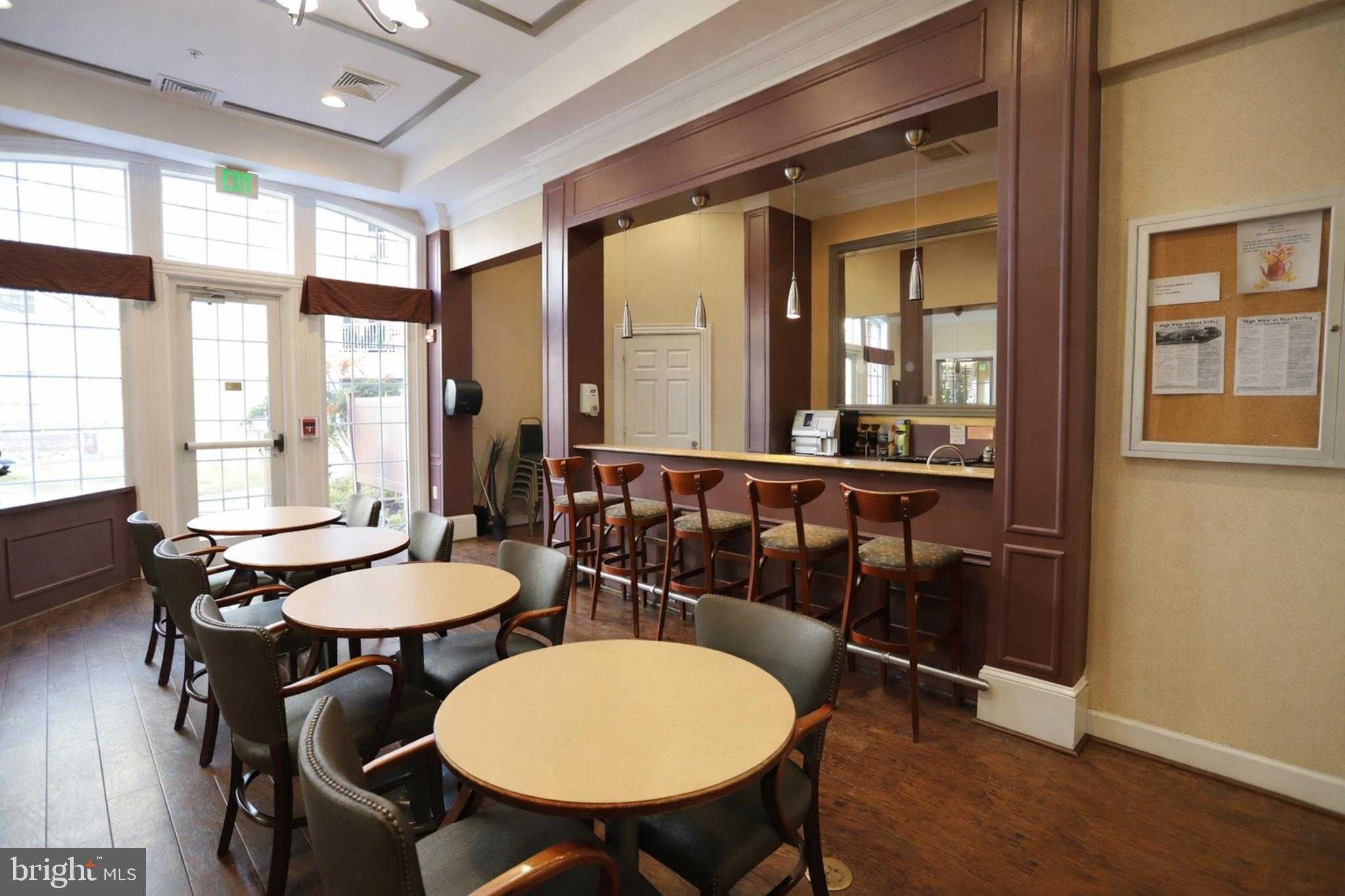 400 Symphony Cir Unit 422h photo 16