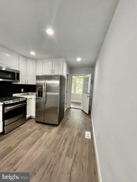 1812 N Smallwood St photo 17