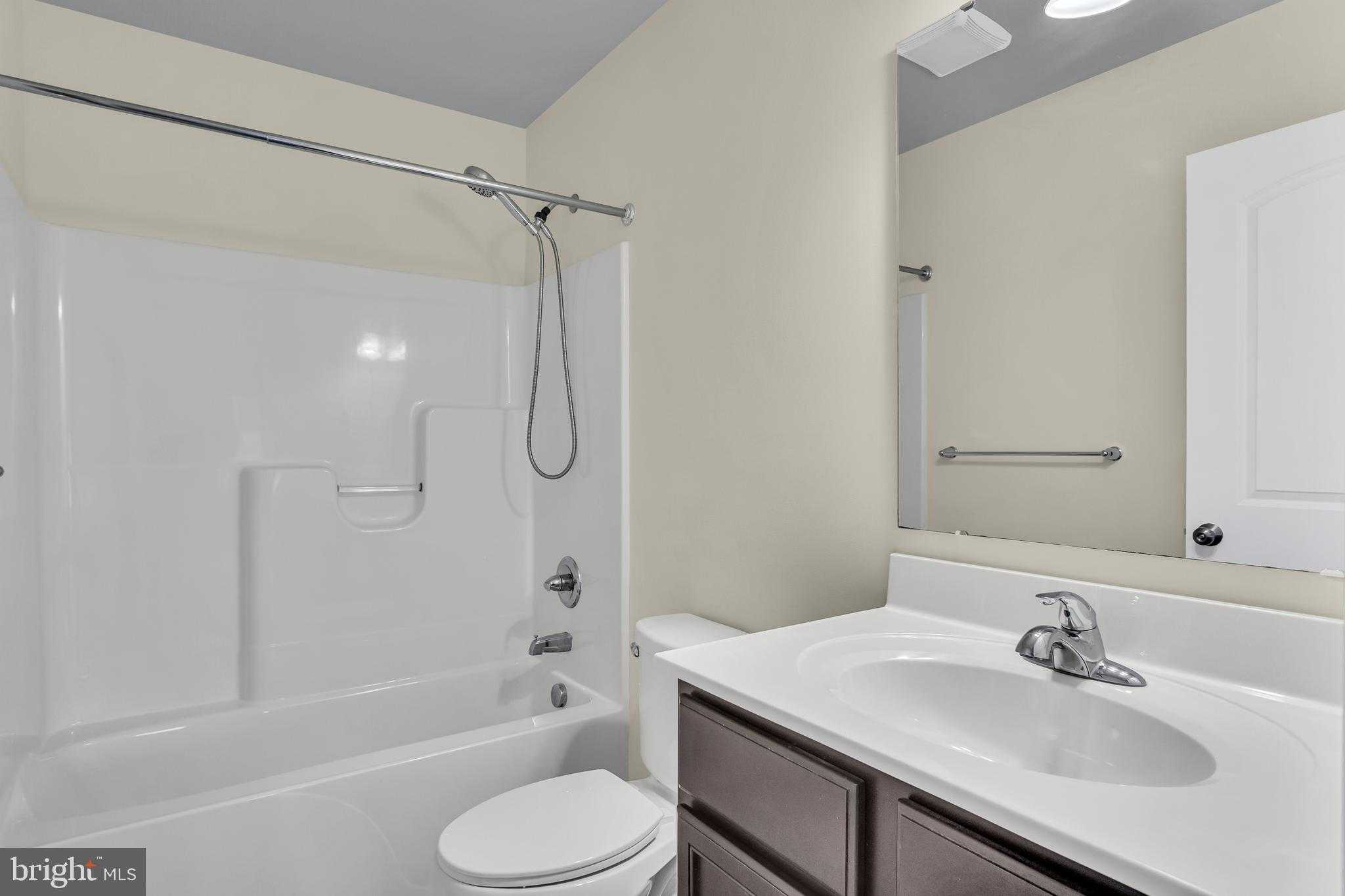 783 Gregs Dr photo 18