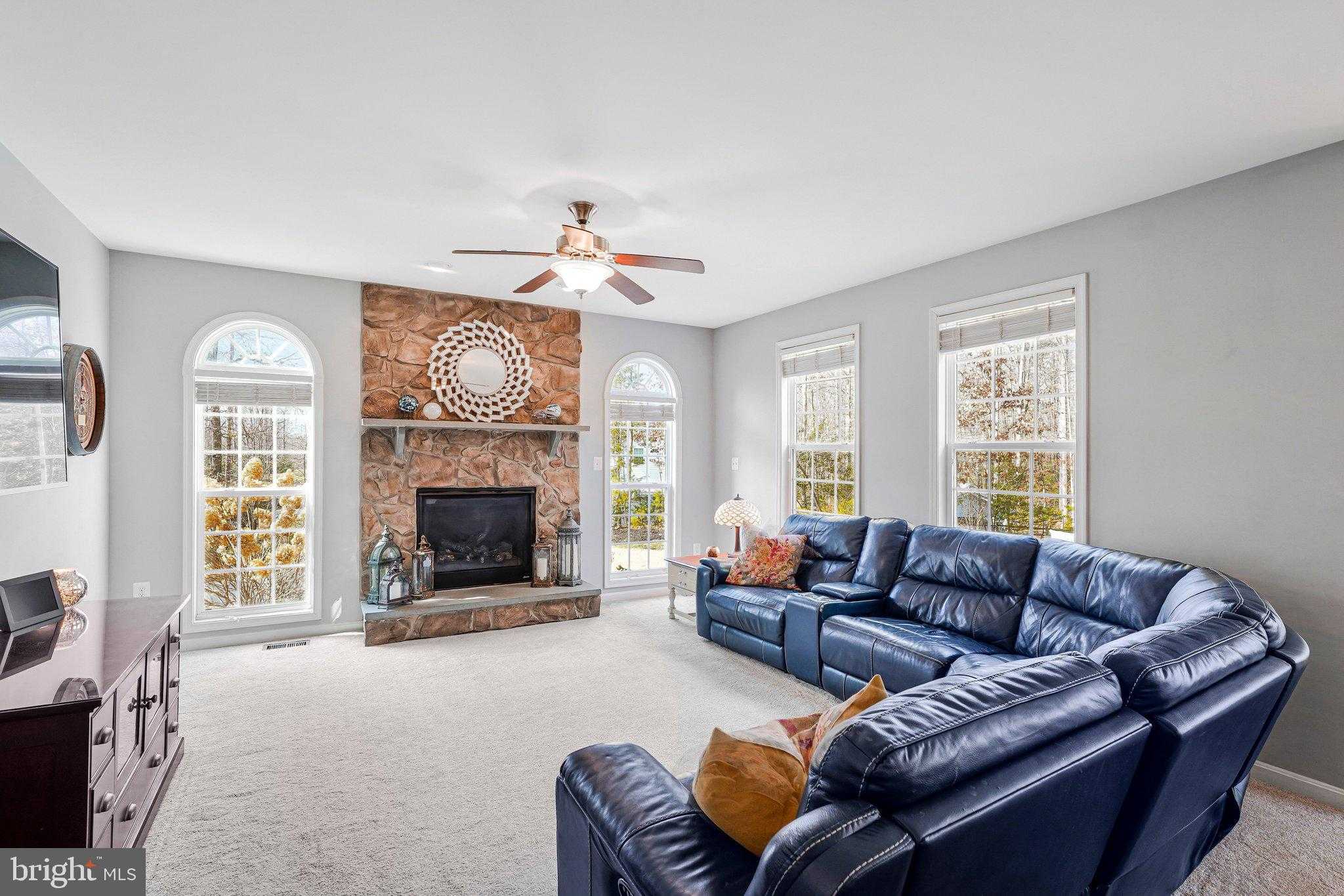 40 Evanston CT photo 17