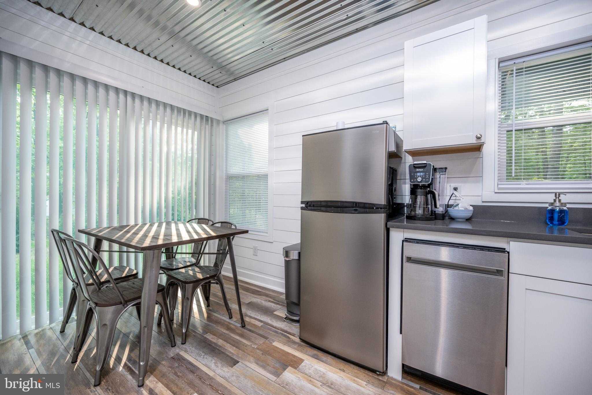 2195 Glendale Rd photo 15