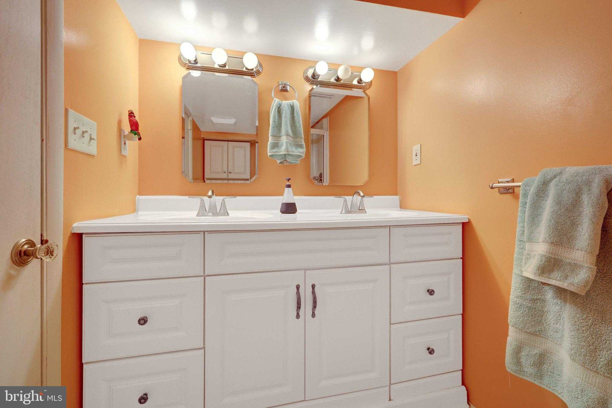 6631 Kirkley Ave photo 46