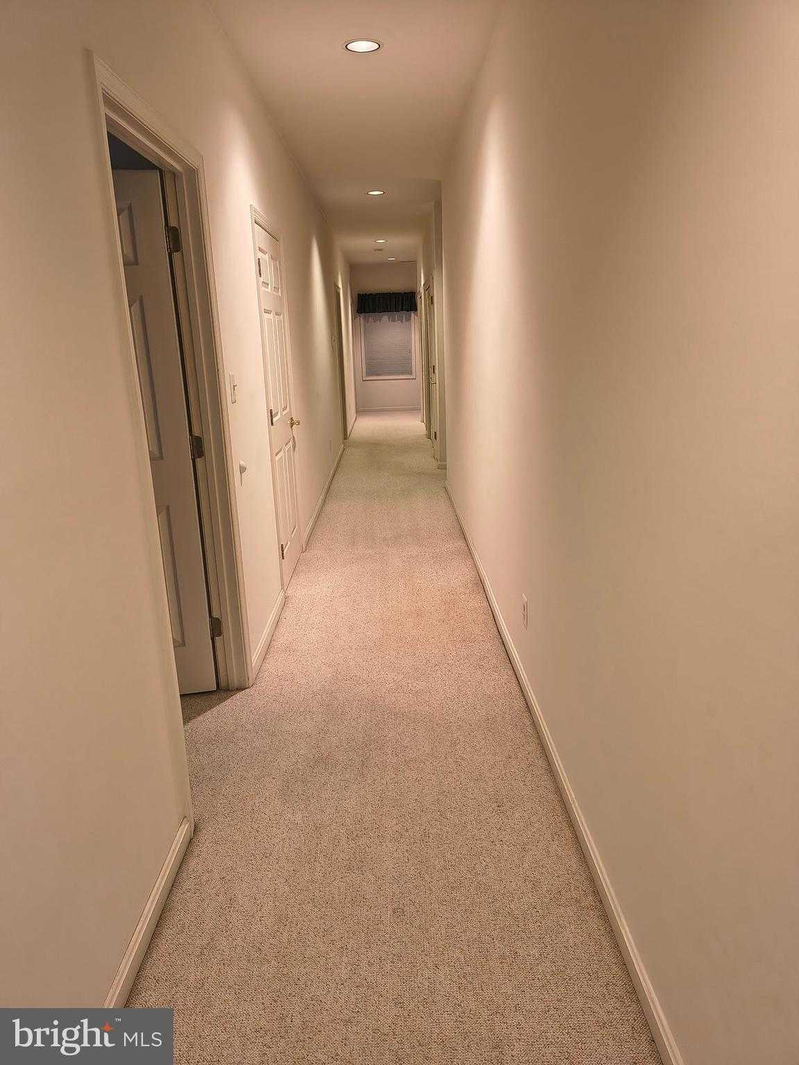 1604 S Tollgate Rd photo 31