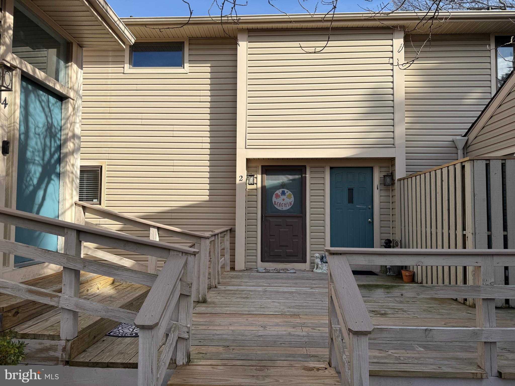 17 Mariners Way photo 2