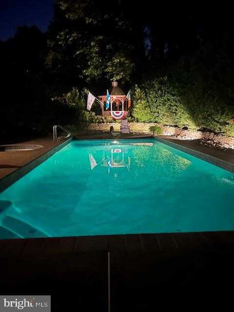 1432 Noble Rd photo 64