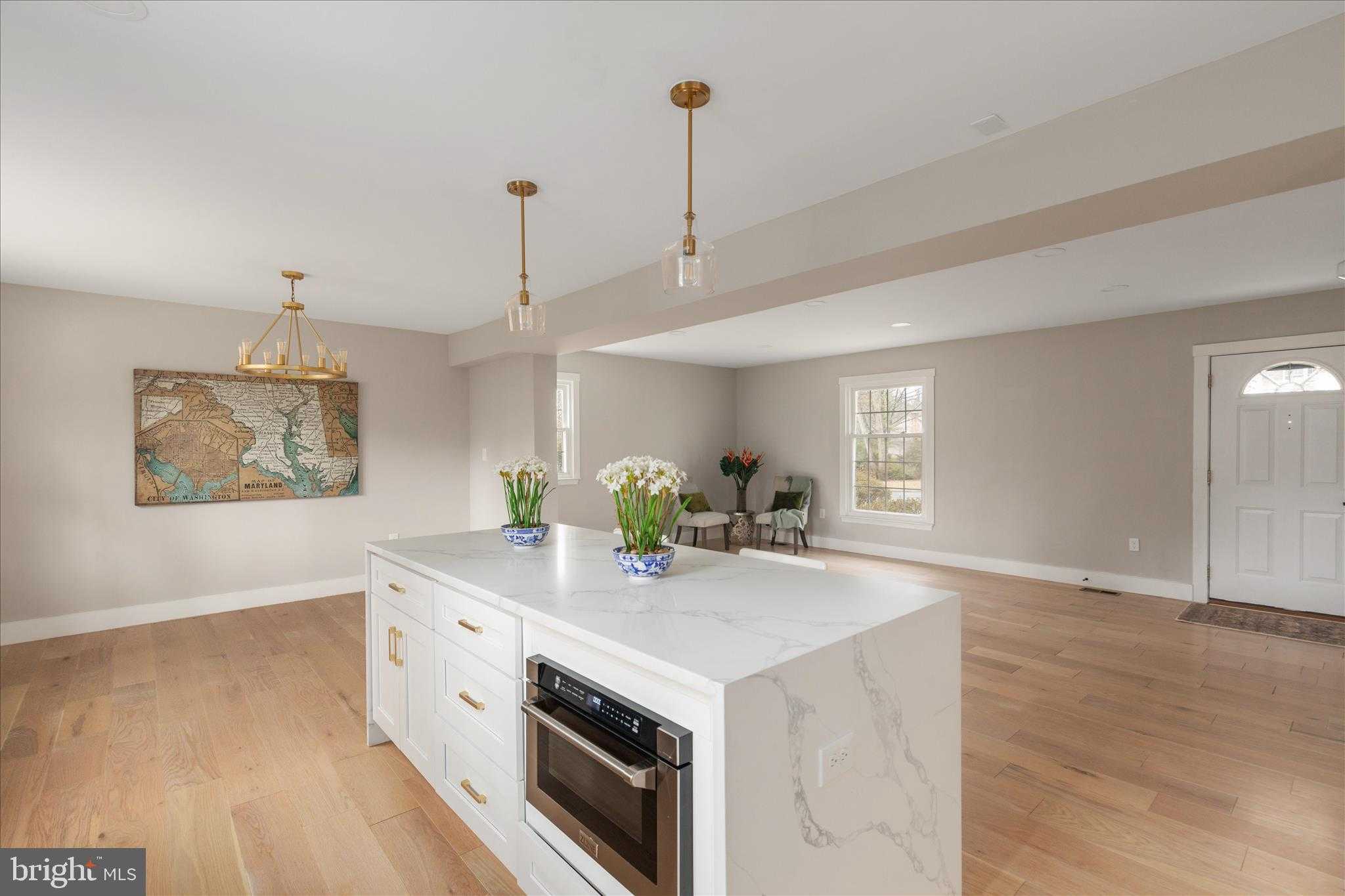 1002 Kerge CT SE photo 7