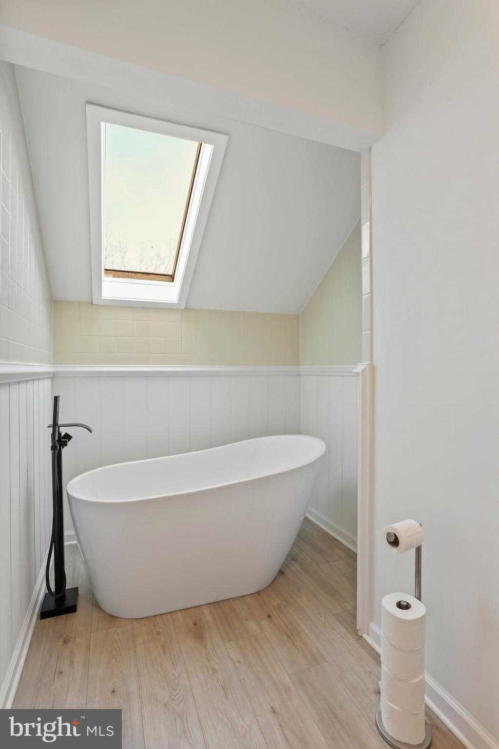 256 Tecumseh Trl photo 27