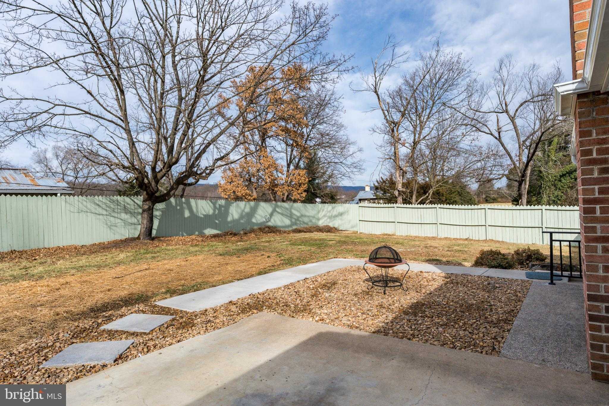 52 Golden Maple Ln photo 41