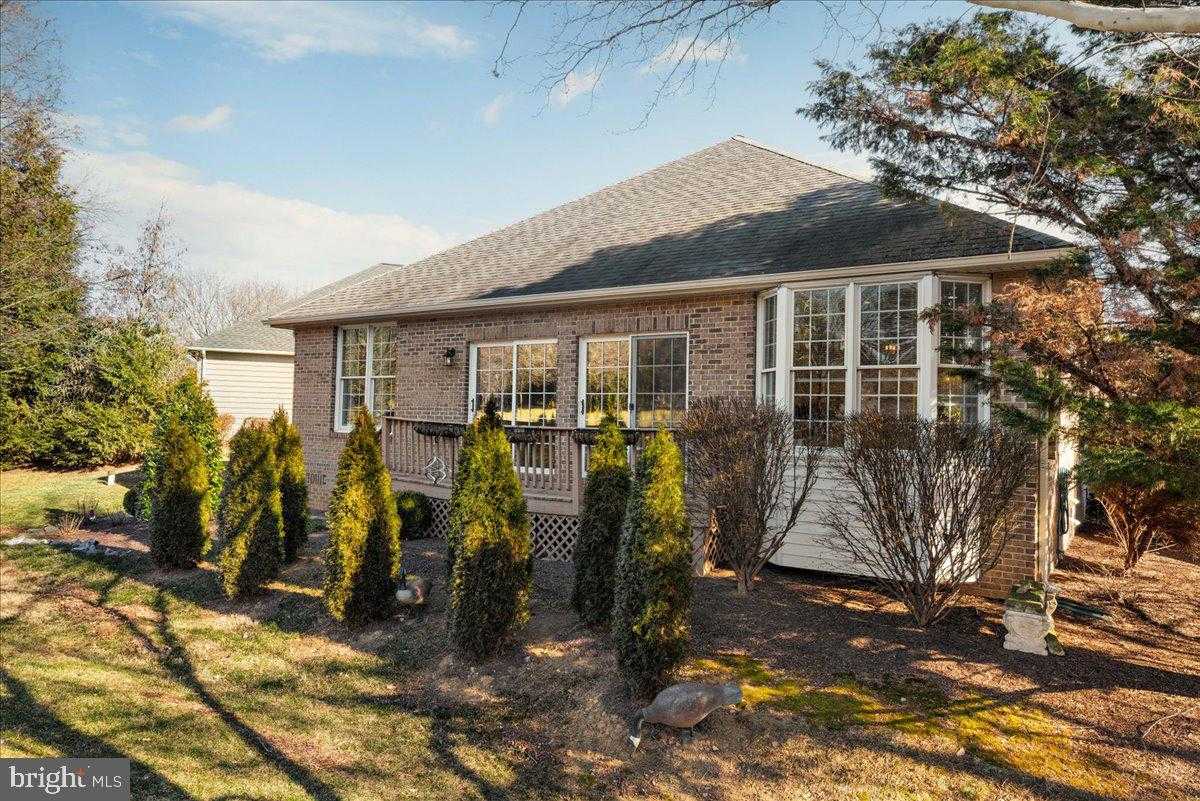 832 Winder CT photo 53