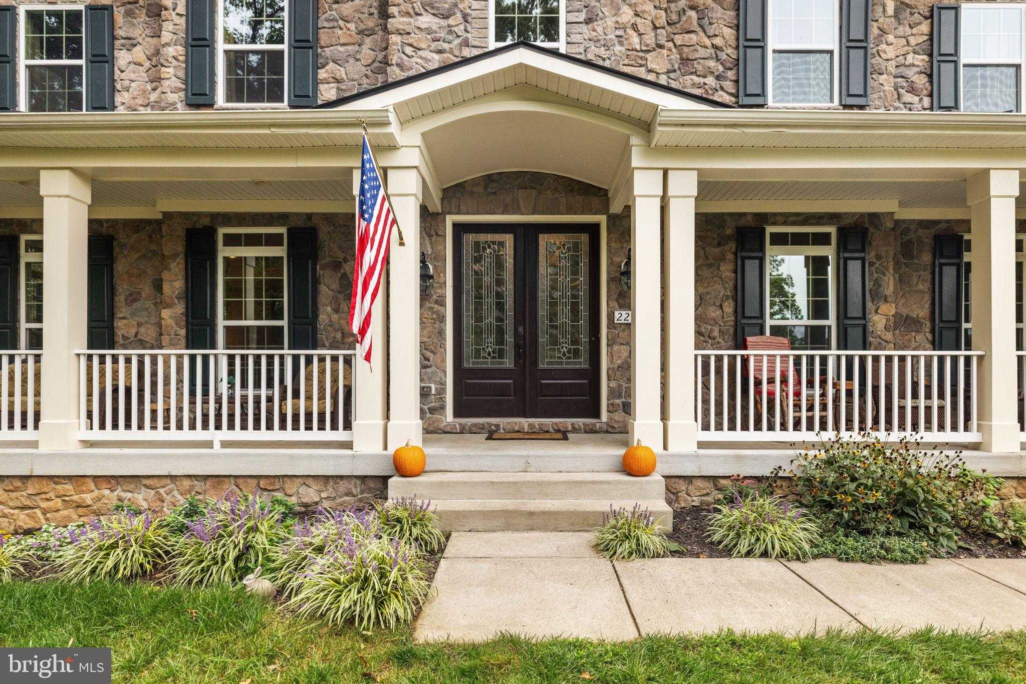 22011 Beaverdam Dr photo 8