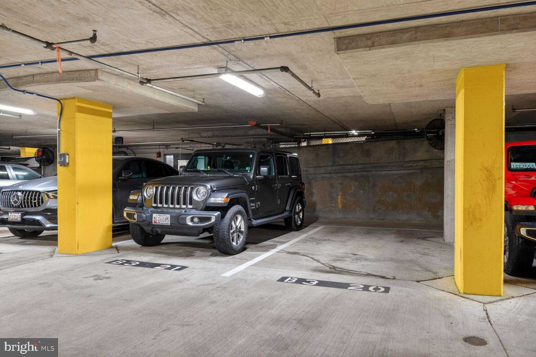 930 Wayne Ave Apt 405 photo 31