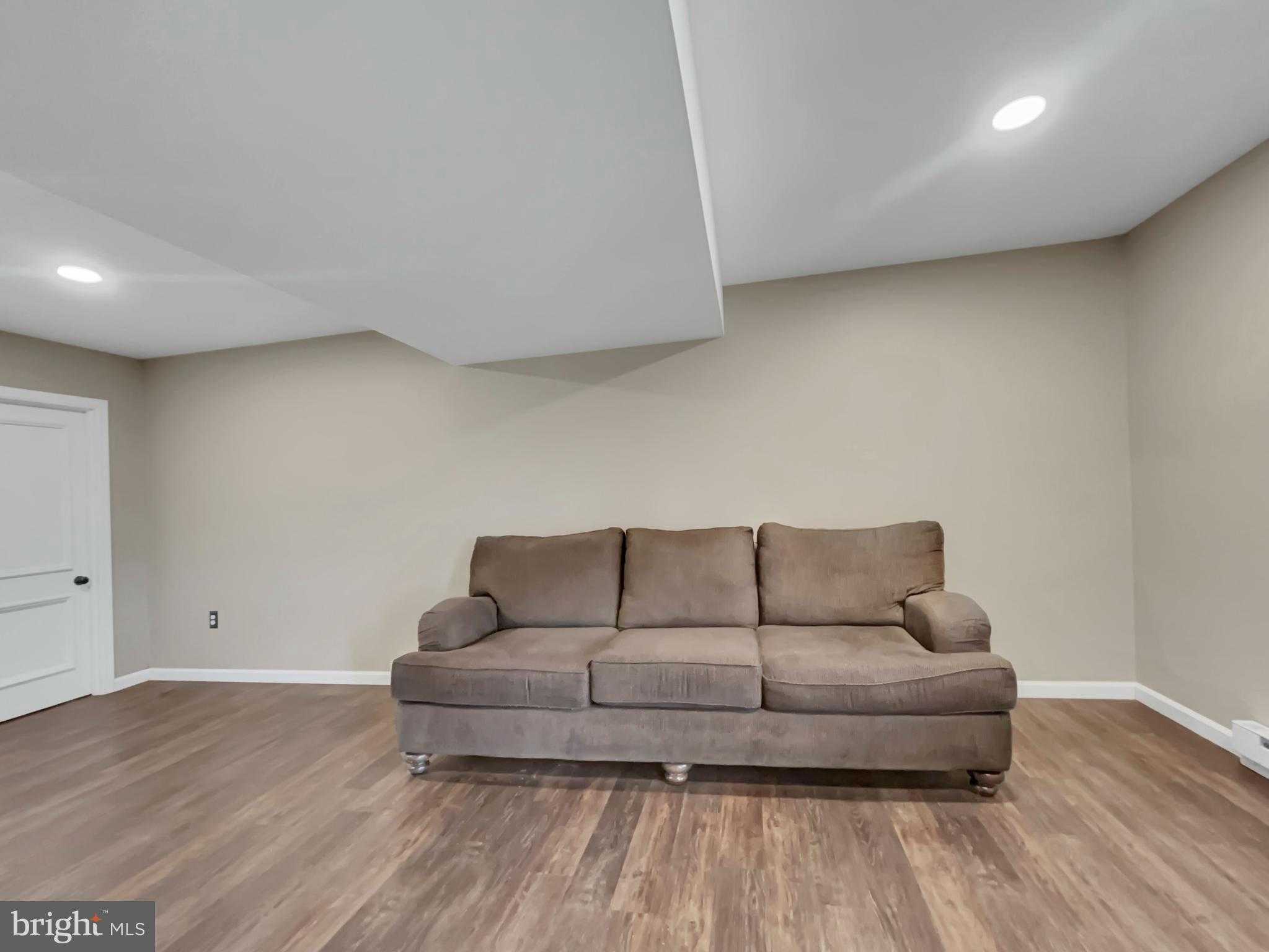 65 S Reamstown Rd photo 26