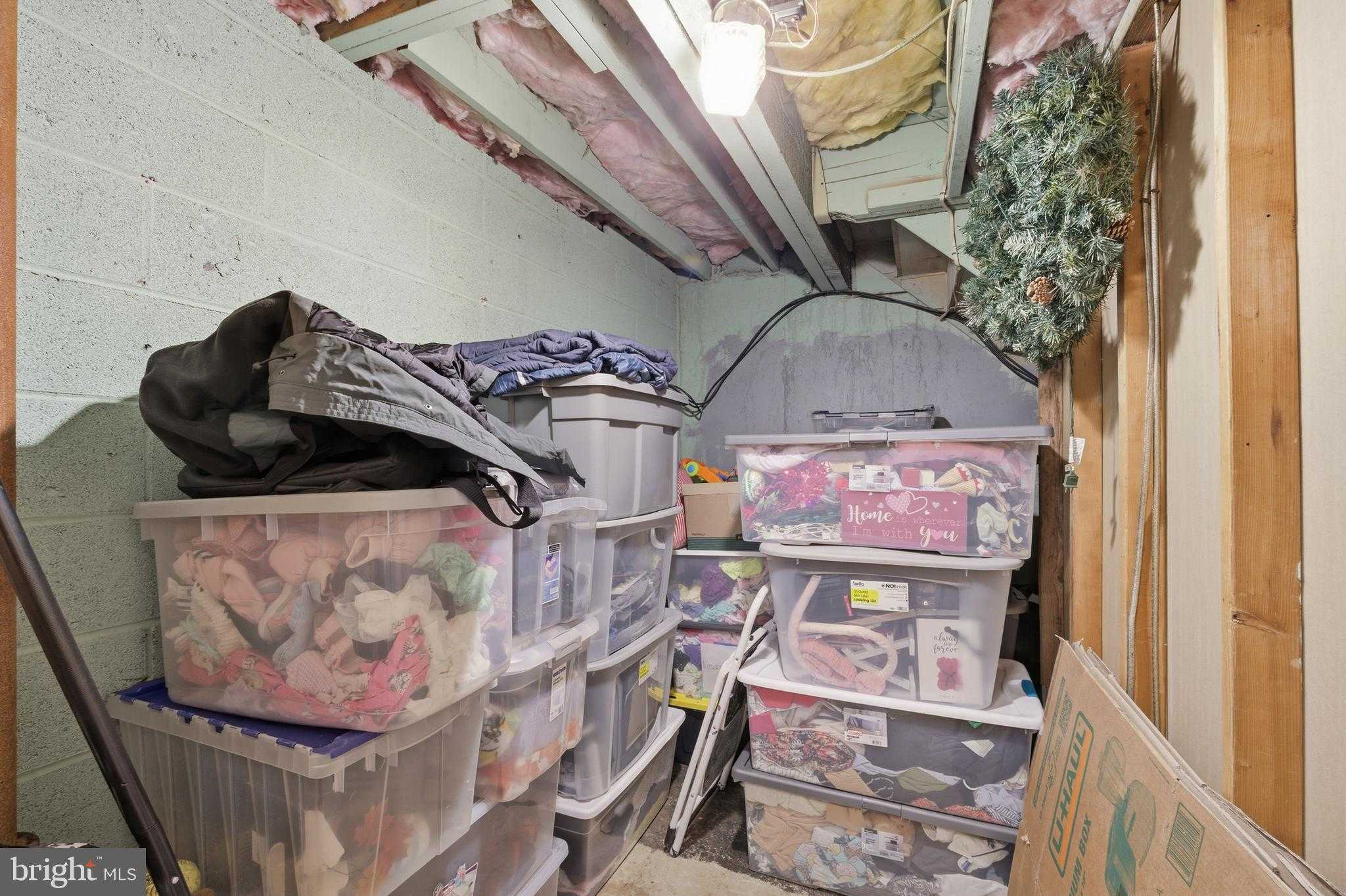 8930 Sylvia Ln photo 32